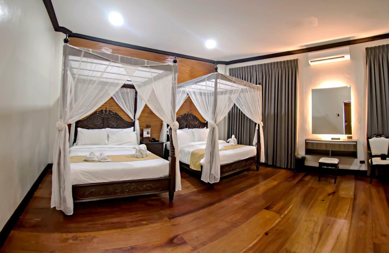 Vigan Plaza Hotel Exterior photo